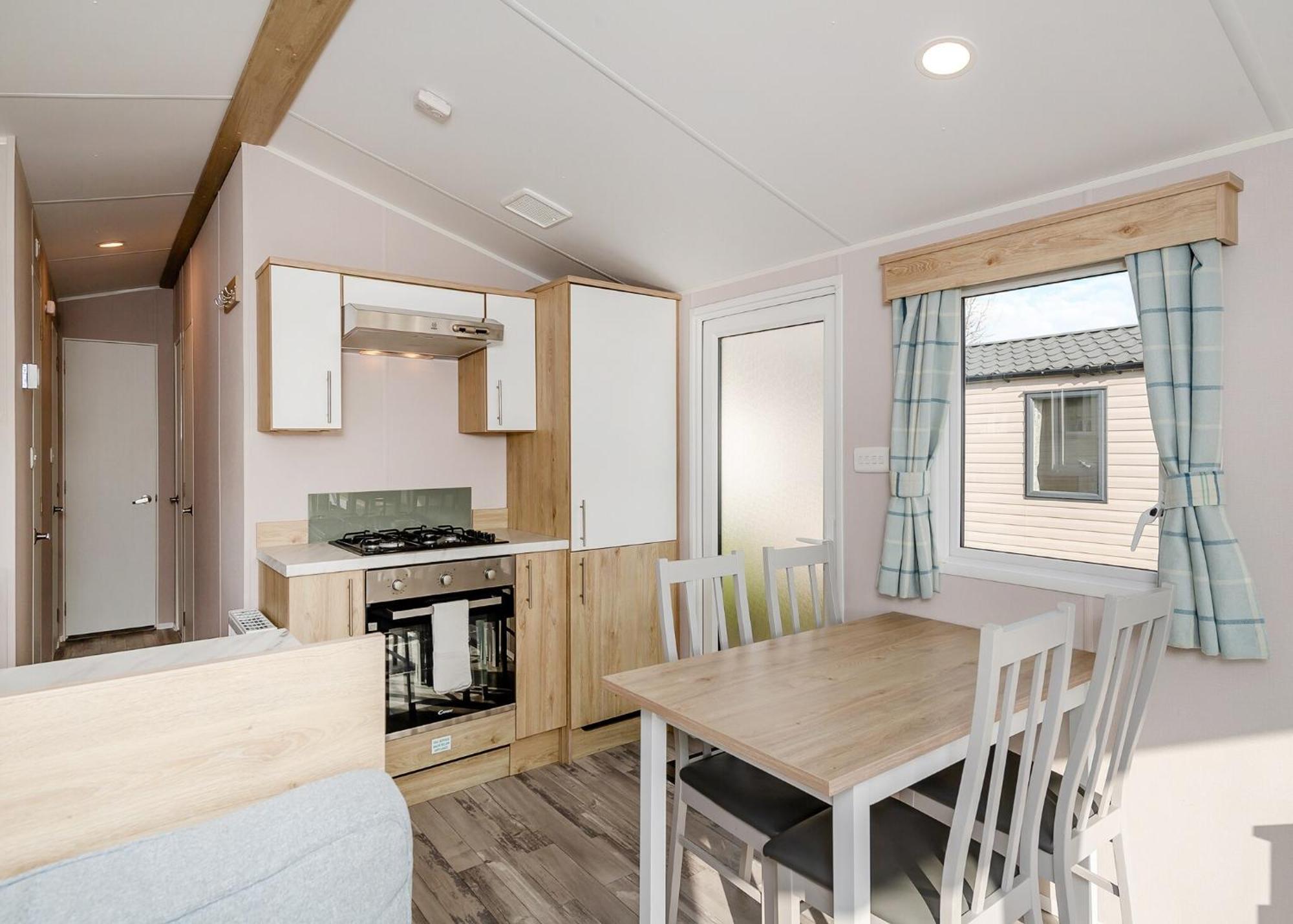 Ladram Bay Holiday Park Otterton Rum bild